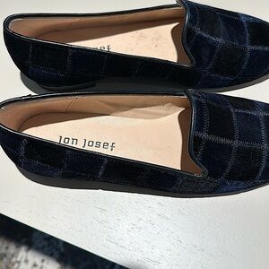 Women Flats